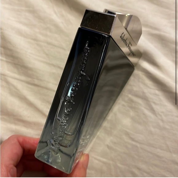 Authentic Salvatore Ferragamo Homme - Picture 3 of 6